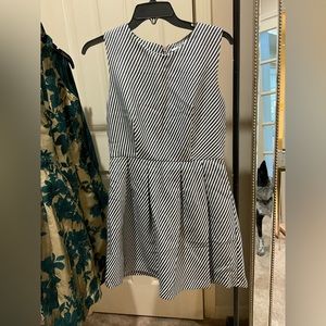Women’s Dress - FRNCH